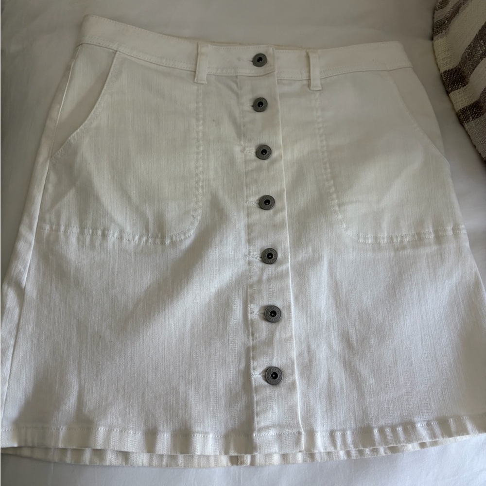 Vince Camuto White A-Line Mini Skirt